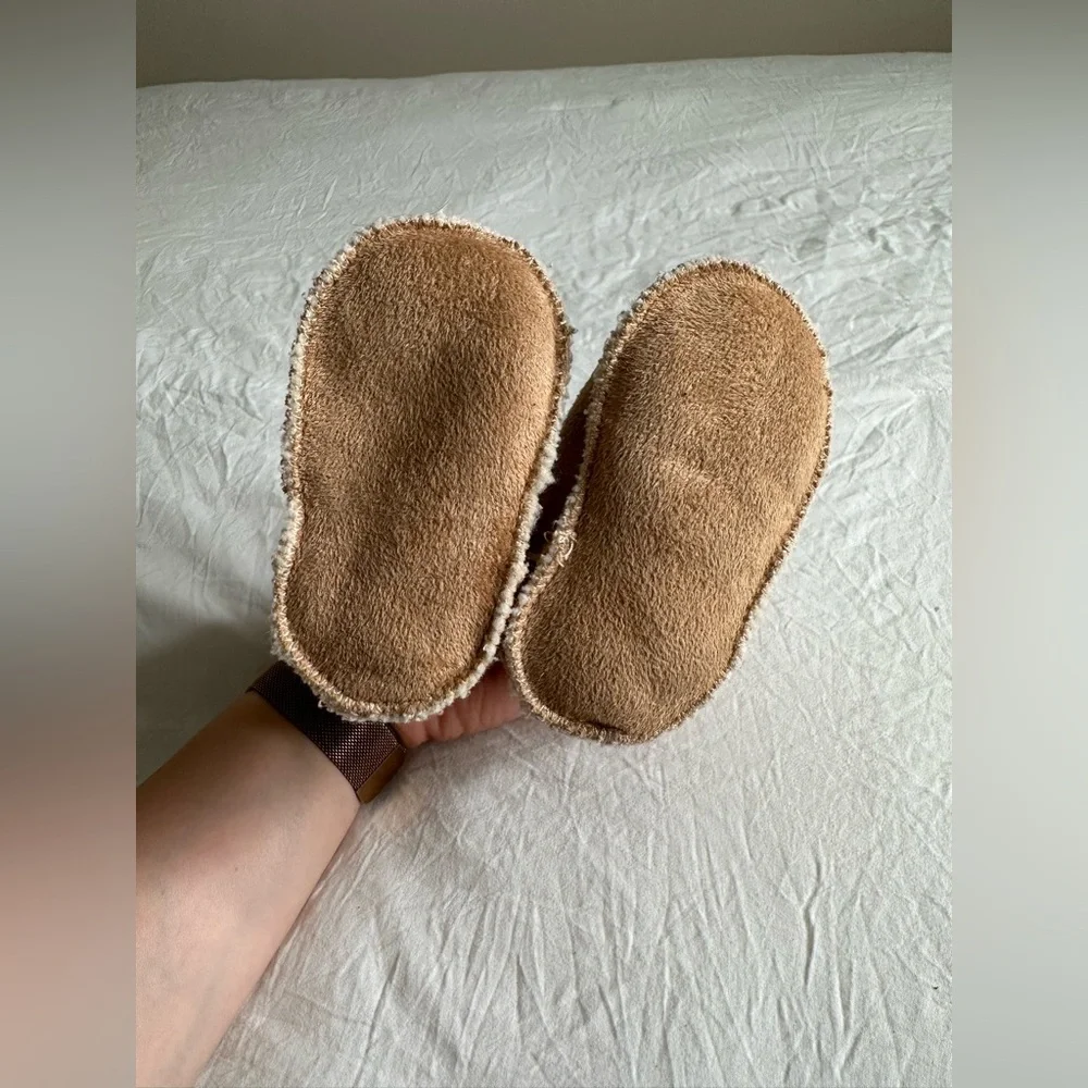 Baby Gap boots size 3-6 months